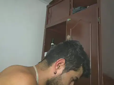 hideonbush051 online show from 6, 3, 2026