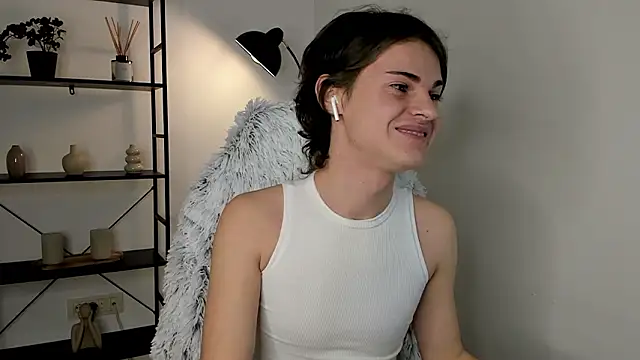 little femb0y online show from 3, 2, 2026