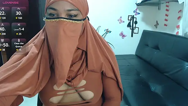 Snapshot of Aaliyah_brown chatting on 8, 3, 2025 Aaliyah brown online show from 8, 3, 2025