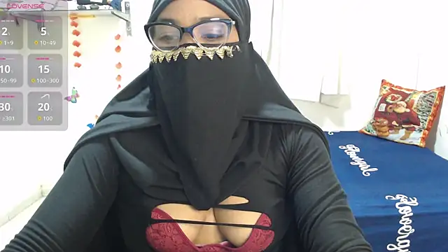 Snapshot of Aaliyah_brown chatting on 16, 10, 2025 Aaliyah brown online show from 16, 10, 2025