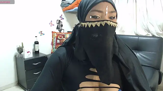 Snapshot of Aaliyah_brown chatting on 7, 1, 2025 Aaliyah brown online show from 7, 1, 2025