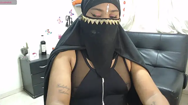 Snapshot of Aaliyah_brown chatting on 6, 1, 2025 Aaliyah brown online show from 6, 1, 2025