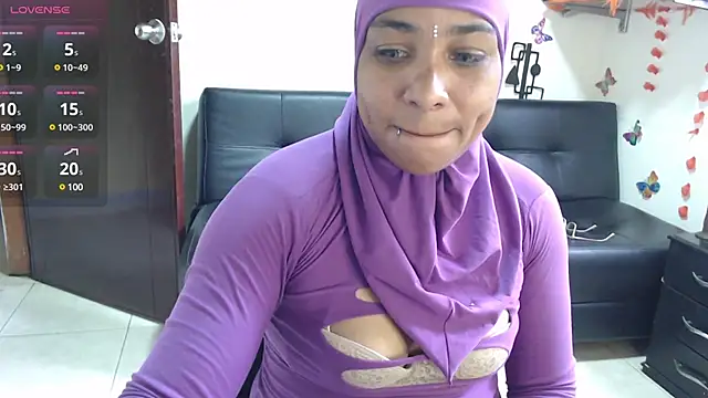 Snapshot of Aaliyah_brown chatting on 14, 2, 2025 Aaliyah brown online show from 14, 2, 2025