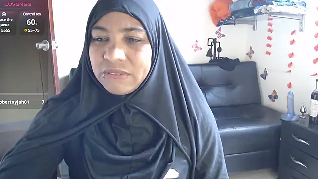 Snapshot of Aaliyah_brown chatting on 17, 2, 2025 Aaliyah brown online show from 17, 2, 2025