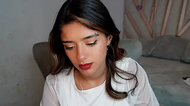 Rebecca 055 online show from 4, 3, 2026