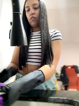 Snapshot of Salome_golvert chatting on 27, 9, 2025 Salome golvert online show from 27, 9, 2025