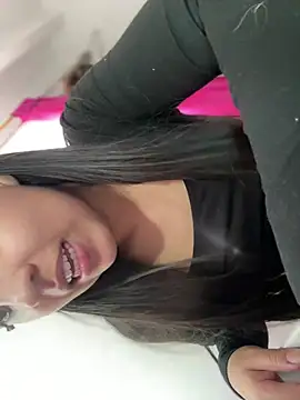 Salome golvert online show from 10, 3, 2026