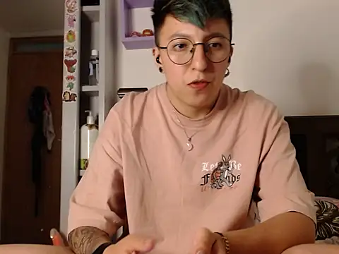 Snapshot of Sexyboy_666 chatting on 21, 11, 2025 Sexyboy 666 online show from 21, 11, 2025