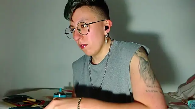 Snapshot of Sexyboy_666 chatting on 2, 12, 2025 Sexyboy 666 online show from 2, 12, 2025