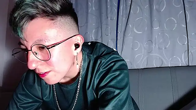 Snapshot of Sexyboy_666 chatting on 26, 11, 2025 Sexyboy 666 online show from 26, 11, 2025