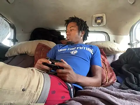 SlimeCrownzOut5 online show from 28, 9, 2025