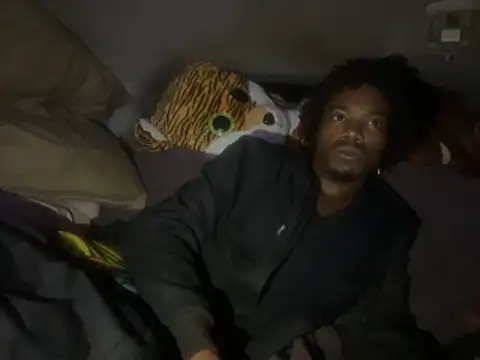 SlimeCrownzOut5 online show from 26, 11, 2025