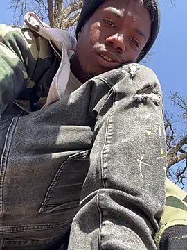 SlimeCrownzOut5 online show from 4, 3, 2025