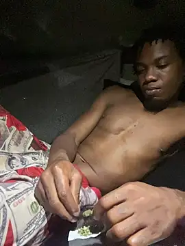 SlimeCrownzOut5 online show from 4, 2, 2025