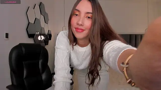 AnaisNin online show from 18, 9, 2025