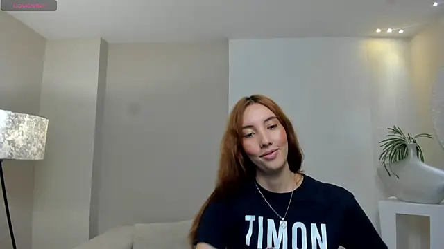 Snapshot of AnaisNin chatting on 4, 6, 2026 AnaisNin online show from 4, 6, 2026