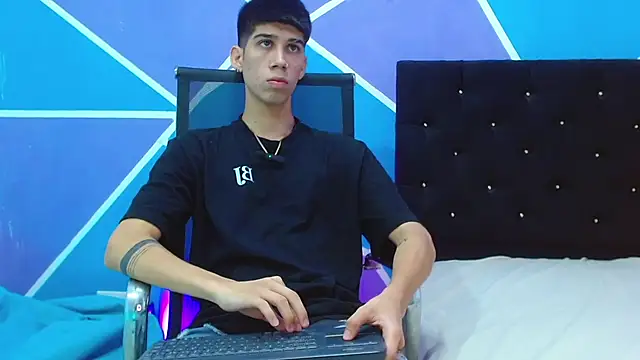 jhony-sex online show from 10, 2, 2025