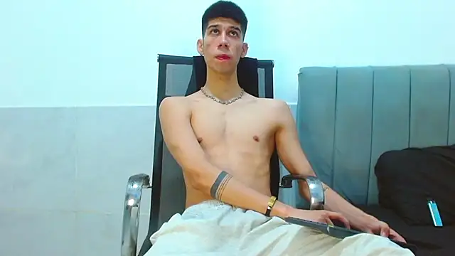 jhony-sex online show from 17, 3, 2026