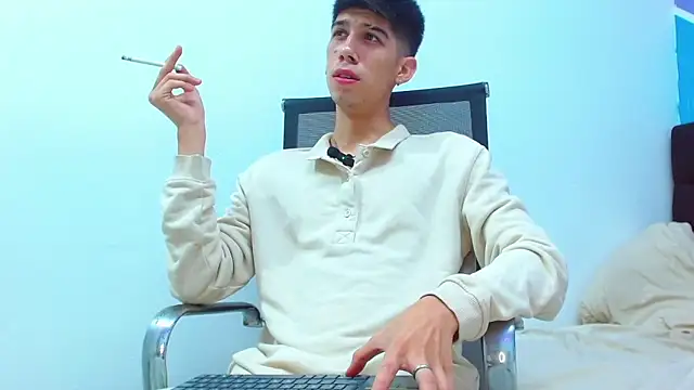 jhony-sex online show from 14, 3, 2025