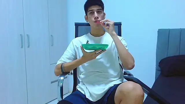 jhony-sex online show from 18, 9, 2025