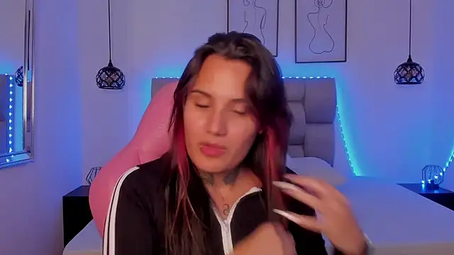 Susan-Sweet-7 online show from 9, 2, 2026