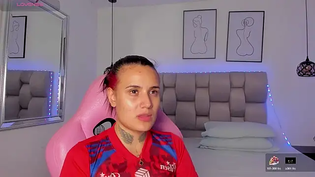 Susan-Sweet-7 online show from 1, 12, 2025