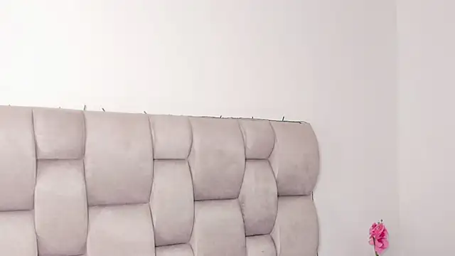 Susan-Sweet-7 online show from 8, 3, 2025