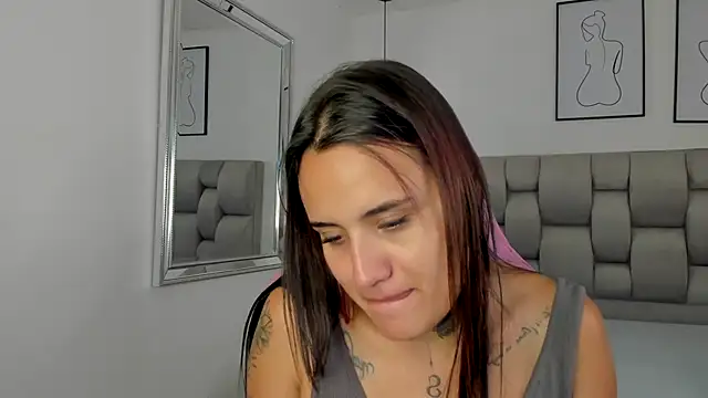 Susan-Sweet-7 online show from 10, 11, 2025