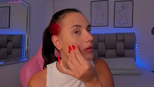 Susan-Sweet-7 online show from 5, 1, 2026