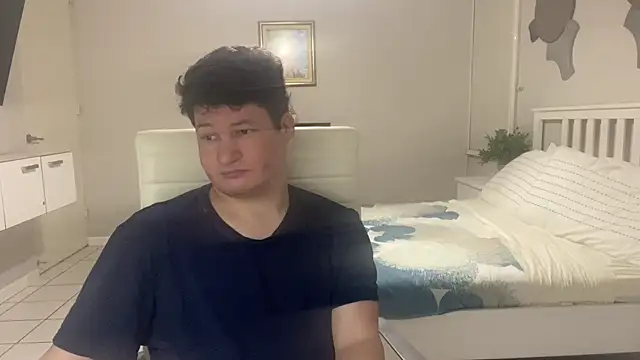 Lorenzo hernandez online show from 12, 2, 2025