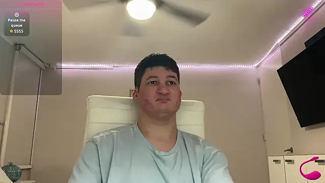 Lorenzo hernandez online show from 30, 9, 2025