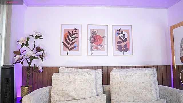 Zarawilliams online show from 8, 11, 2025