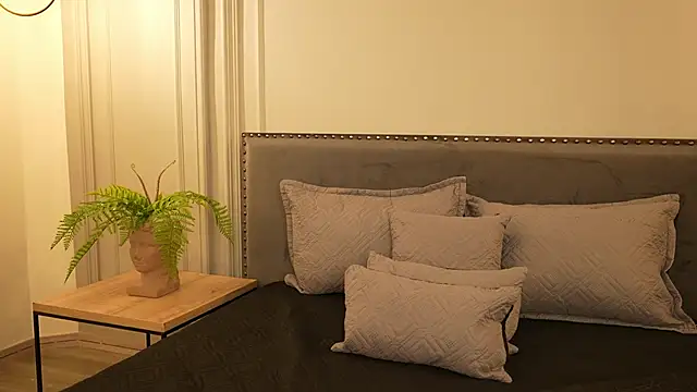 Snapshot of IrisBaker chatting on 7, 10, 2025 IrisBaker online show from 7, 10, 2025