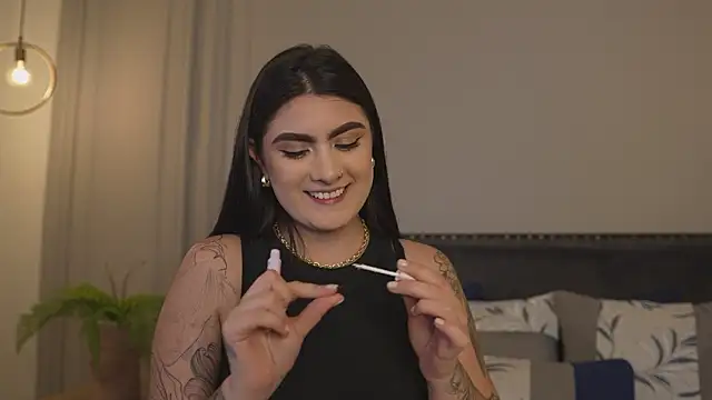 IrisBaker online show from 10, 2, 2026