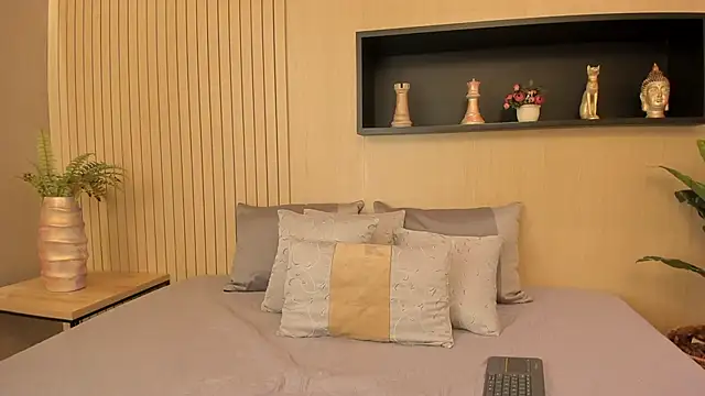 Snapshot of IrisBaker chatting on 25, 2, 2025 IrisBaker online show from 25, 2, 2025