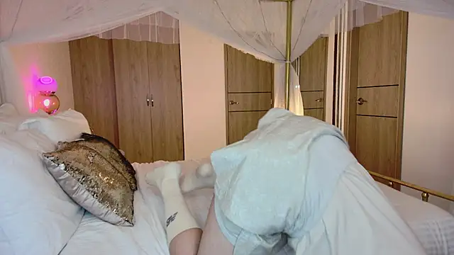 alejadollts online show from 28, 4, 2026