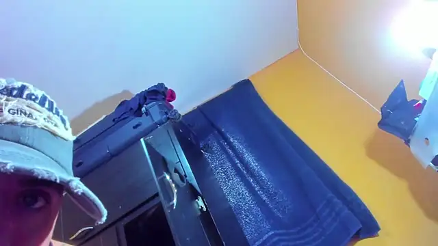 Snapshot of smoker445 chatting on 17, 2, 2026 smoker445 online show from 17, 2, 2026