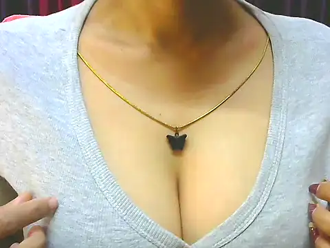 ishmita99 online show from 8, 11, 2025