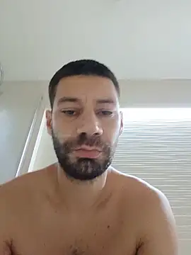 litleboy92 online show from 15, 6, 2026