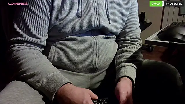 Snapshot of MultiOrgasmicLover chatting on 20, 12, 2024 MultiOrgasmicLover online show from 20, 12, 2024