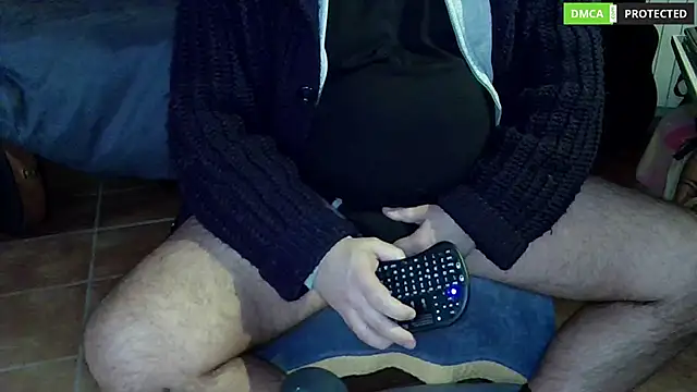 Snapshot of MultiOrgasmicLover chatting on 14, 2, 2025 MultiOrgasmicLover online show from 14, 2, 2025