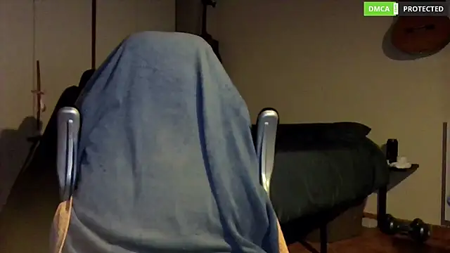 Snapshot of MultiOrgasmicLover chatting on 8, 12, 2024 MultiOrgasmicLover online show from 8, 12, 2024