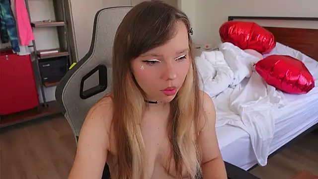 Snapshot of Ayra_Lust chatting on 17, 2, 2026 Ayra Lust online show from 17, 2, 2026