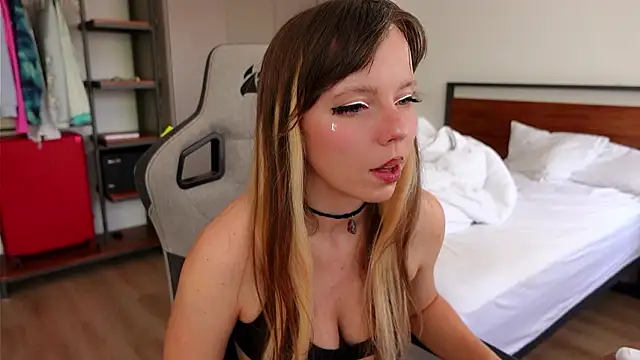 Snapshot of Ayra_Lust chatting on 28, 2, 2026 Ayra Lust online show from 28, 2, 2026