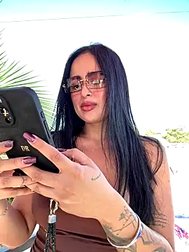 Alexandra duque online show from 20, 9, 2025