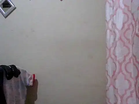 Pineda-301193 online show from 30, 10, 2025