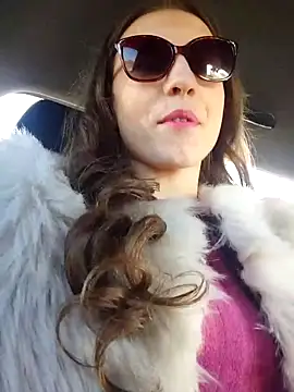 Snapshot of Milky_flexy_cat chatting on 18, 3, 2025 Milky flexy cat online show from 18, 3, 2025