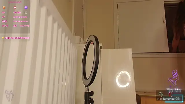 Snapshot of Milky_flexy_cat chatting on 28, 11, 2025 Milky flexy cat online show from 28, 11, 2025