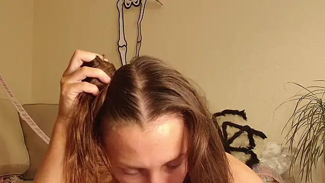 Snapshot of Milky_flexy_cat chatting on 30, 10, 2025 Milky flexy cat online show from 30, 10, 2025