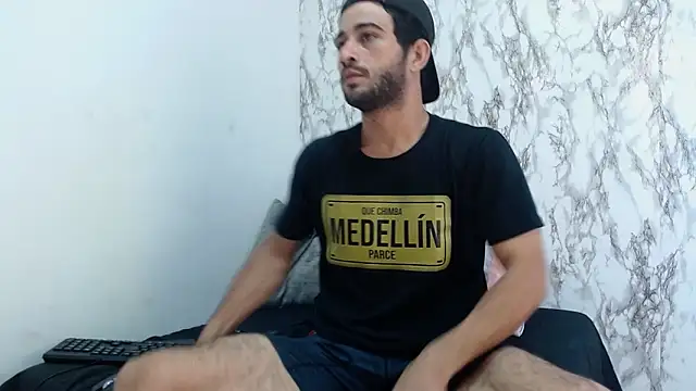 Snapshot of Moon_and_aaron chatting on 22, 2, 2026 Moon and aaron online show from 22, 2, 2026